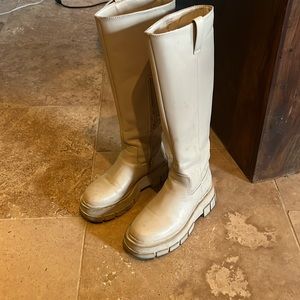 Cream boots lug sole size 5 vegan leather